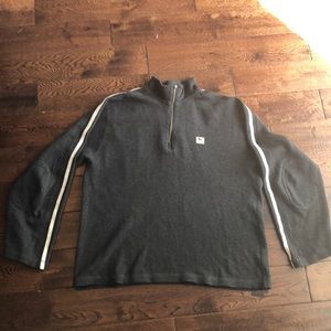 The Black Dog Men’s Gray pullover